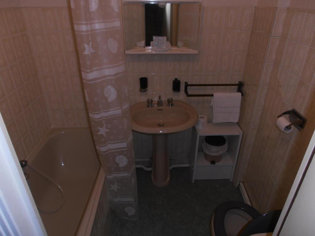 Relais Du Sidobre Otel Lacrouzette Oda fotoğraf